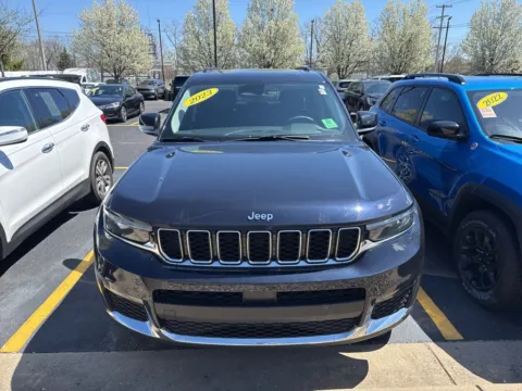 More photos of 2023 Jeep Grand Cherokee L Limited at Zeigler Chrysler Dodge Jeep Ram of Grandville, MI