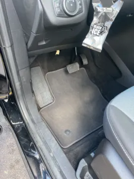 More photos of 2018 Ford Escape SE at Zeigler Chrysler Dodge Jeep Ram of Grandville, MI