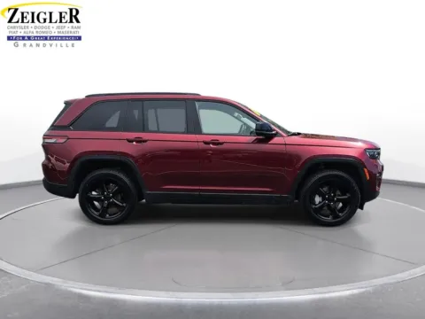 More photos of 2023 Jeep Grand Cherokee Limited at Zeigler Chrysler Dodge Jeep Ram of Grandville, MI