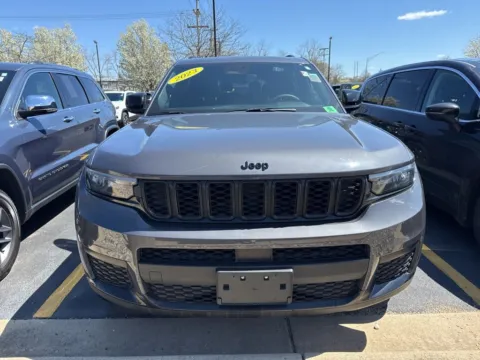 Another view of 2023 Jeep Grand Cherokee L Altitude for sale in Grandville, MI at Zeigler Chrysler Dodge Jeep Ram of Grandville