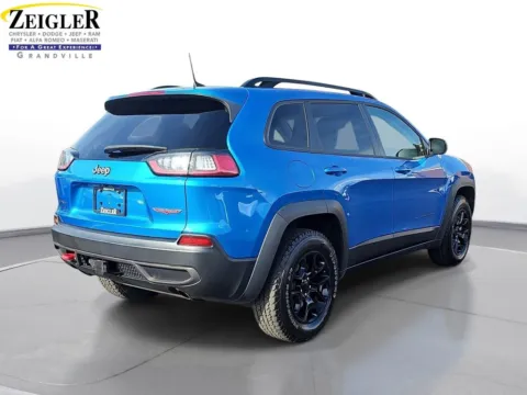 More photos of 2022 Jeep Cherokee Trailhawk at Zeigler Chrysler Dodge Jeep Ram of Grandville, MI