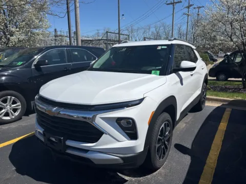 White 2025 Chevrolet TrailBlazer LT for sale in Grandville, MI