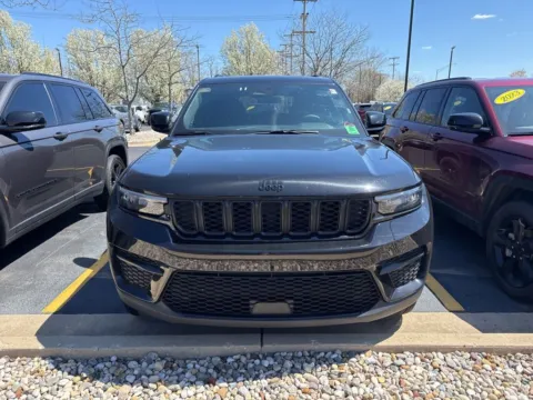 Another view of 2025 Jeep Grand Cherokee Altitude for sale in Grandville, MI at Zeigler Chrysler Dodge Jeep Ram of Grandville