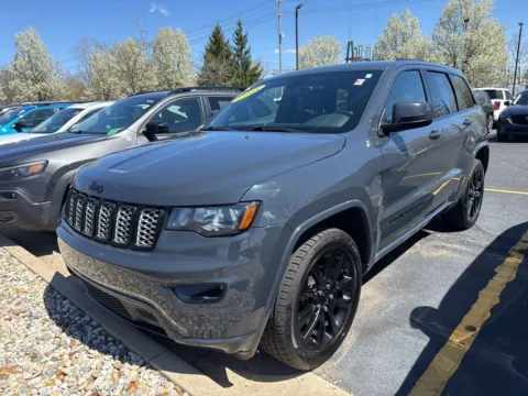 Photos of 2018 Jeep Grand Cherokee Altitude for sale in Grandville, MI at Zeigler Chrysler Dodge Jeep Ram of Grandville