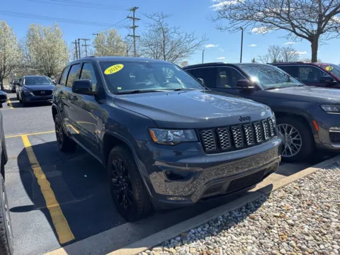 More photos of 2018 Jeep Grand Cherokee Altitude at Zeigler Chrysler Dodge Jeep Ram of Grandville, MI