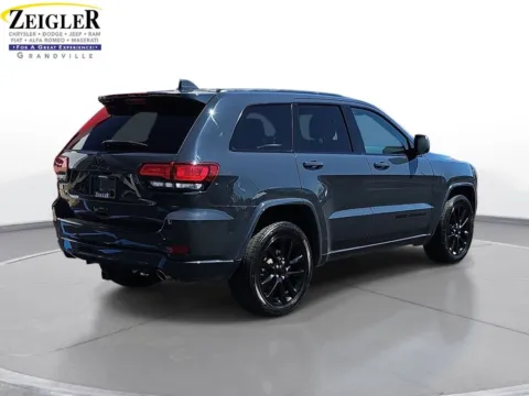 More photos of 2018 Jeep Grand Cherokee Altitude at Zeigler Chrysler Dodge Jeep Ram of Grandville, MI