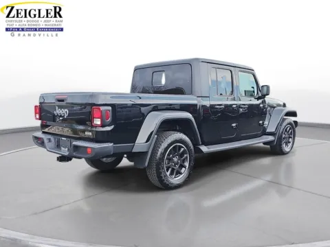 More photos of 2023 Jeep Gladiator Overland at Zeigler Chrysler Dodge Jeep Ram of Grandville, MI