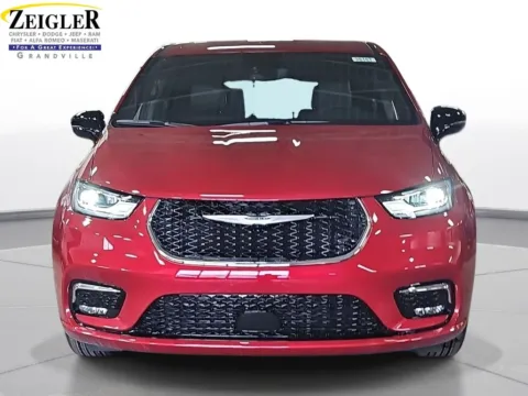 Photos of 2026 Chrysler Pacifica Select for sale in Grandville, MI at Zeigler Chrysler Dodge Jeep Ram of Grandville