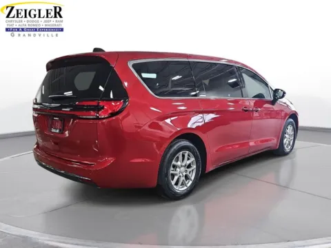More photos of 2026 Chrysler Pacifica Select at Zeigler Chrysler Dodge Jeep Ram of Grandville, MI
