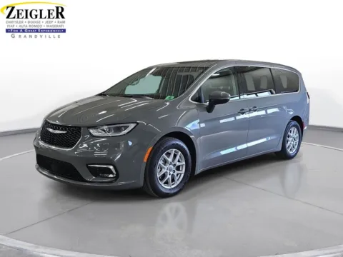Gray 2023 Chrysler Pacifica Touring L for sale in Grandville, MI