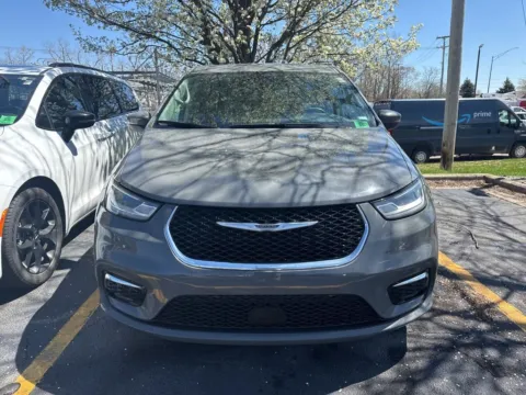 Another view of 2023 Chrysler Pacifica Touring L for sale in Grandville, MI at Zeigler Chrysler Dodge Jeep Ram of Grandville