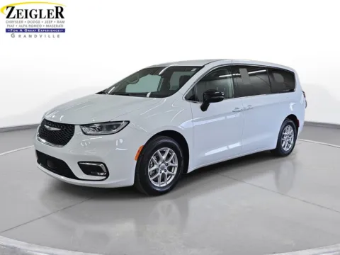 White 2024 Chrysler Pacifica Touring L for sale in Grandville, MI