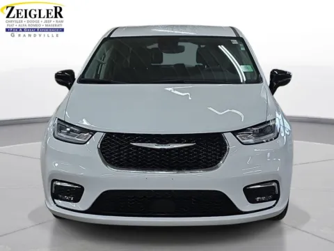 Photos of 2024 Chrysler Pacifica Touring L for sale in Grandville, MI at Zeigler Chrysler Dodge Jeep Ram of Grandville