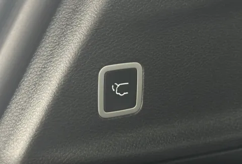 Another view of 2025 Chrysler Pacifica Select for sale in Grandville, MI at Zeigler Chrysler Dodge Jeep Ram of Grandville