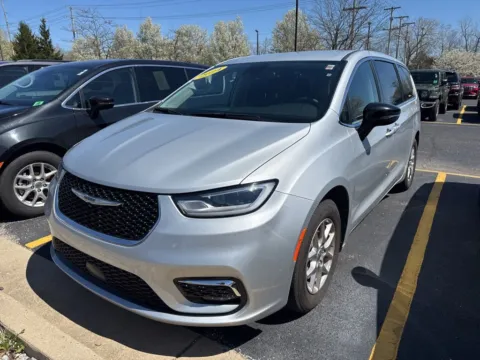 Silver 2024 Chrysler Pacifica Touring L for sale in Grandville, MI