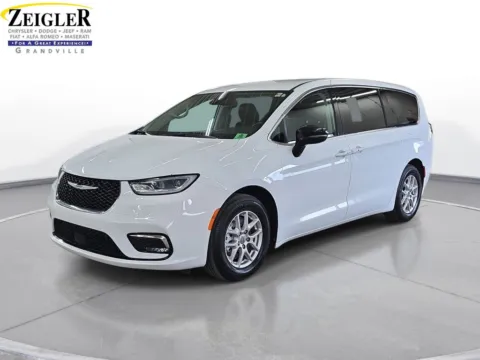 White 2024 Chrysler Pacifica Touring L for sale in Grandville, MI