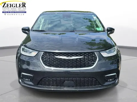 Photos of 2023 Chrysler Pacifica Touring L for sale in Grandville, MI at Zeigler Chrysler Dodge Jeep Ram of Grandville