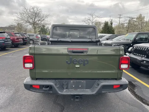 More photos of 2023 Jeep Gladiator Sport S at Zeigler Chrysler Dodge Jeep Ram of Grandville, MI