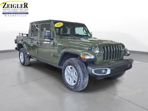 Another view of 2023 Jeep Gladiator Sport S for sale in Grandville, MI at Zeigler Chrysler Dodge Jeep Ram of Grandville