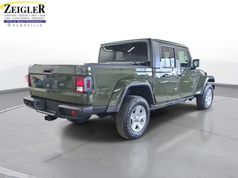 More photos of 2023 Jeep Gladiator Sport S at Zeigler Chrysler Dodge Jeep Ram of Grandville, MI