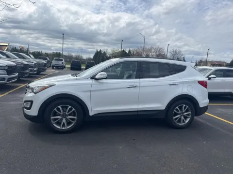 White 2016 Hyundai Santa Fe Sport 2.0T for sale in Grandville, MI