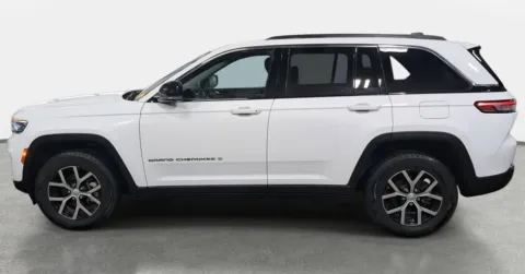 More photos of 2024 Jeep Grand Cherokee Limited at Zeigler Chrysler Dodge Jeep Ram of Grandville, MI