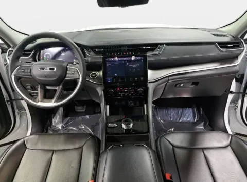 Photos of 2024 Jeep Grand Cherokee Limited for sale in Grandville, MI at Zeigler Chrysler Dodge Jeep Ram of Grandville