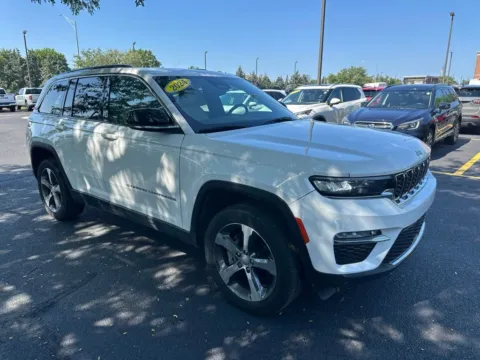 White 2024 Jeep Grand Cherokee Limited for sale in Grandville, MI