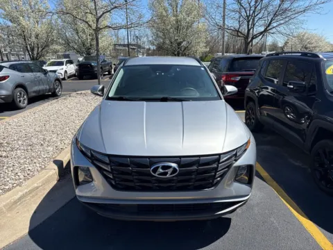 More photos of 2023 Hyundai Tucson SEL at Zeigler Chrysler Dodge Jeep Ram of Grandville, MI