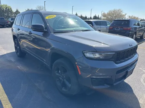 Gray 2023 Jeep Grand Cherokee L Limited for sale in Grandville, MI