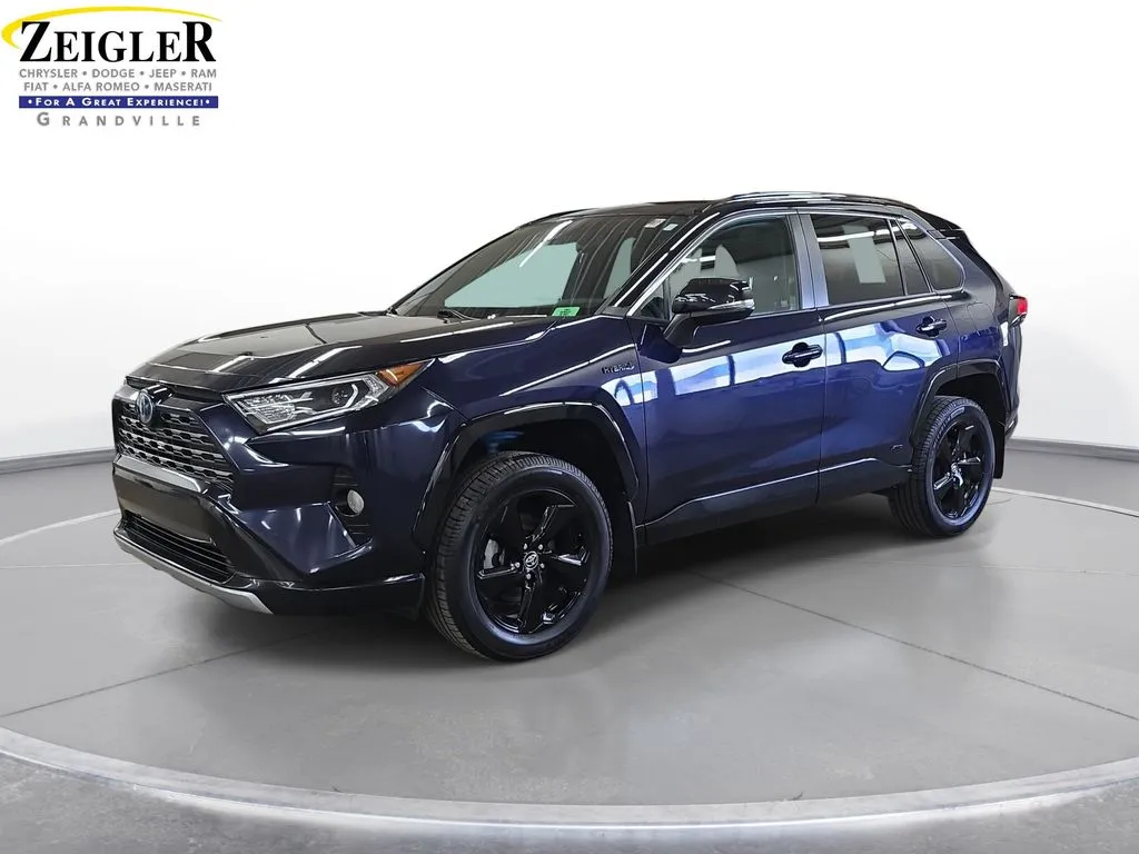 2020 Toyota RAV4 Hybrid XSE for sale in Grandville, MI