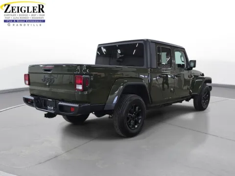 More photos of 2022 Jeep Gladiator Sport at Zeigler Chrysler Dodge Jeep Ram of Grandville, MI
