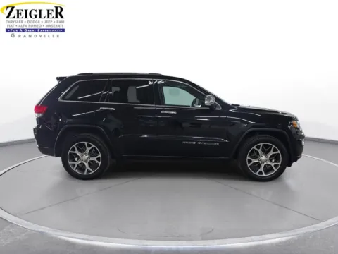 More photos of 2019 Jeep Grand Cherokee Limited at Zeigler Chrysler Dodge Jeep Ram of Grandville, MI