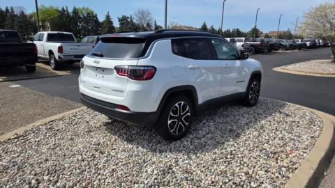 More photos of 2022 Jeep Compass Limited at Zeigler Chrysler Dodge Jeep Ram of Grandville, MI