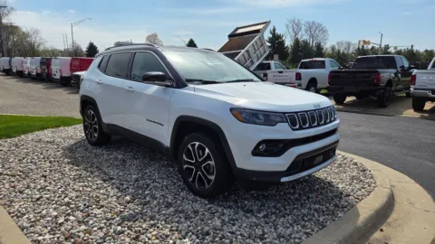 Another view of 2022 Jeep Compass Limited for sale in Grandville, MI at Zeigler Chrysler Dodge Jeep Ram of Grandville