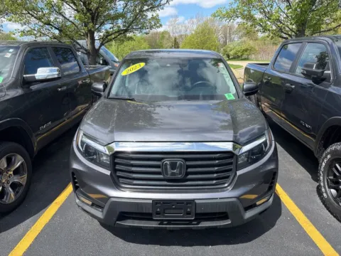 More photos of 2023 Honda Ridgeline RTL at Zeigler Chrysler Dodge Jeep Ram of Grandville, MI