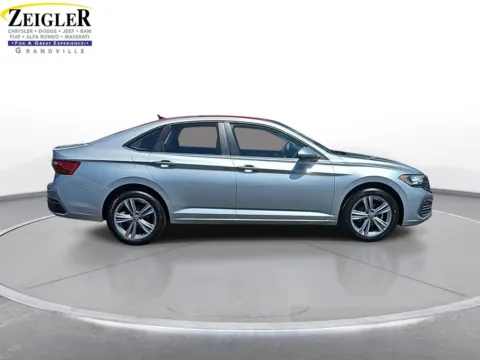 More photos of 2024 Volkswagen Jetta 1.5T SE at Zeigler Chrysler Dodge Jeep Ram of Grandville, MI