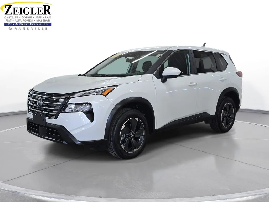 White 2024 Nissan Rogue SV for sale in Grandville, MI