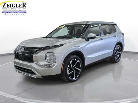 Silver 2024 Mitsubishi Outlander SE for sale in Grandville, MI