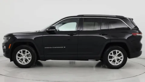 Another view of 2023 Jeep Grand Cherokee Limited for sale in Grandville, MI at Zeigler Chrysler Dodge Jeep Ram of Grandville