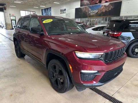 Red 2023 Jeep Grand Cherokee Limited for sale in Grandville, MI