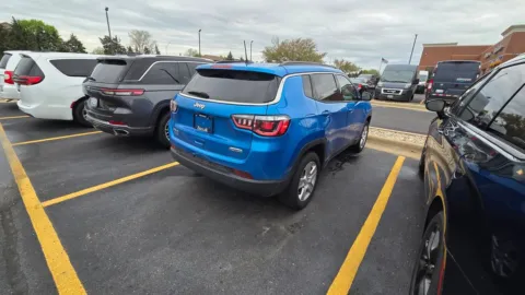 More photos of 2022 Jeep Compass Latitude at Zeigler Chrysler Dodge Jeep Ram of Grandville, MI