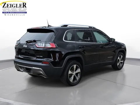 More photos of 2019 Jeep Cherokee Limited at Zeigler Chrysler Dodge Jeep Ram of Grandville, MI