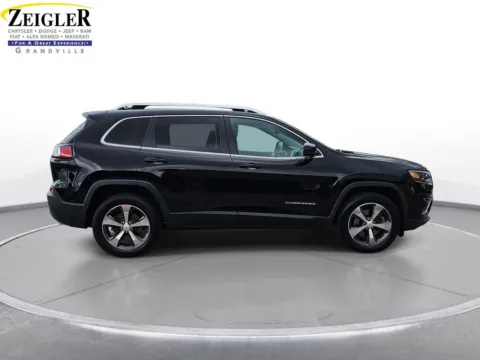More photos of 2019 Jeep Cherokee Limited at Zeigler Chrysler Dodge Jeep Ram of Grandville, MI