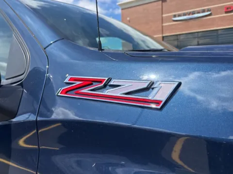 More photos of 2020 Chevrolet Silverado 1500 LT at Zeigler Chrysler Dodge Jeep Ram of Grandville, MI