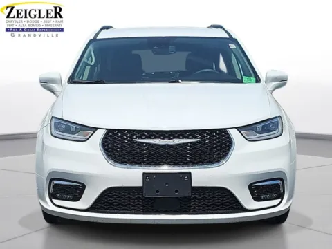 Photos of 2022 Chrysler Pacifica Touring L for sale in Grandville, MI at Zeigler Chrysler Dodge Jeep Ram of Grandville