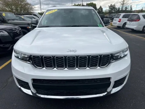 Another view of 2023 Jeep Grand Cherokee L Limited for sale in Grandville, MI at Zeigler Chrysler Dodge Jeep Ram of Grandville