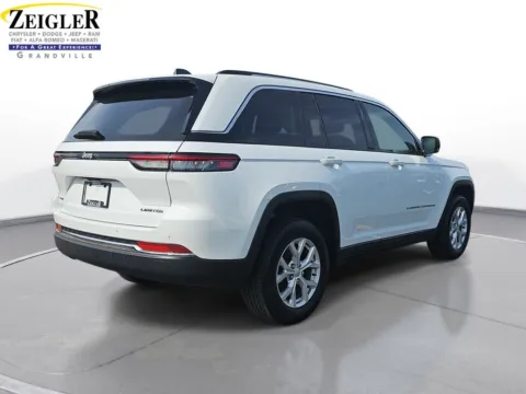 More photos of 2023 Jeep Grand Cherokee Limited at Zeigler Chrysler Dodge Jeep Ram of Grandville, MI