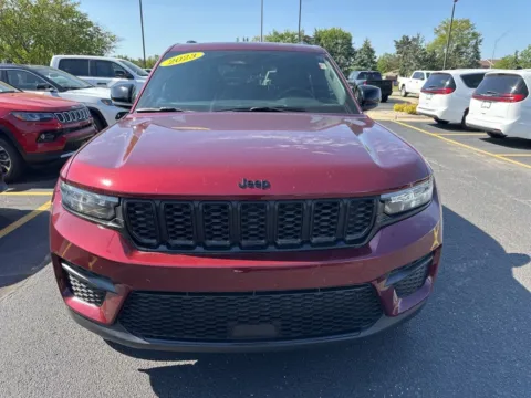 Another view of 2023 Jeep Grand Cherokee Altitude X for sale in Grandville, MI at Zeigler Chrysler Dodge Jeep Ram of Grandville