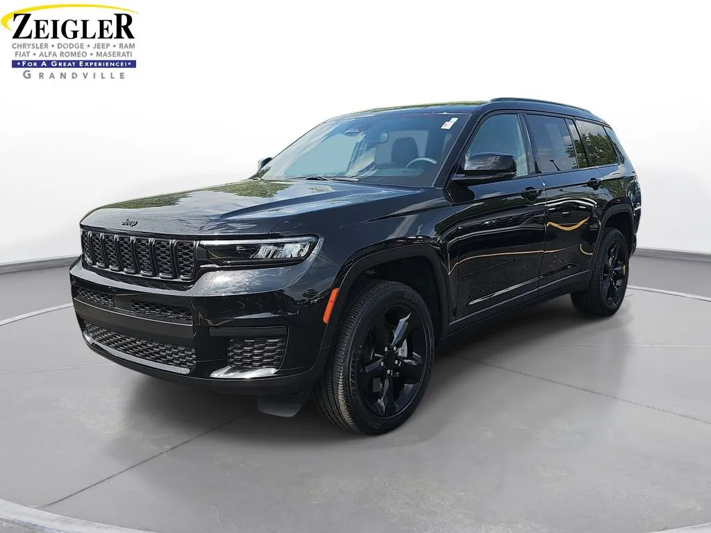 Black 2023 Jeep Grand Cherokee L Altitude for sale in Grandville, MI
